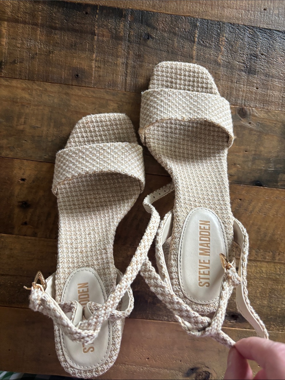 Steve Madden MESSA heels